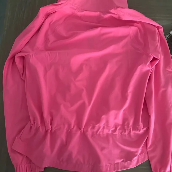 Lilly Pulitzer Luxletic Pink Jacket size small - Picture 3 of 3